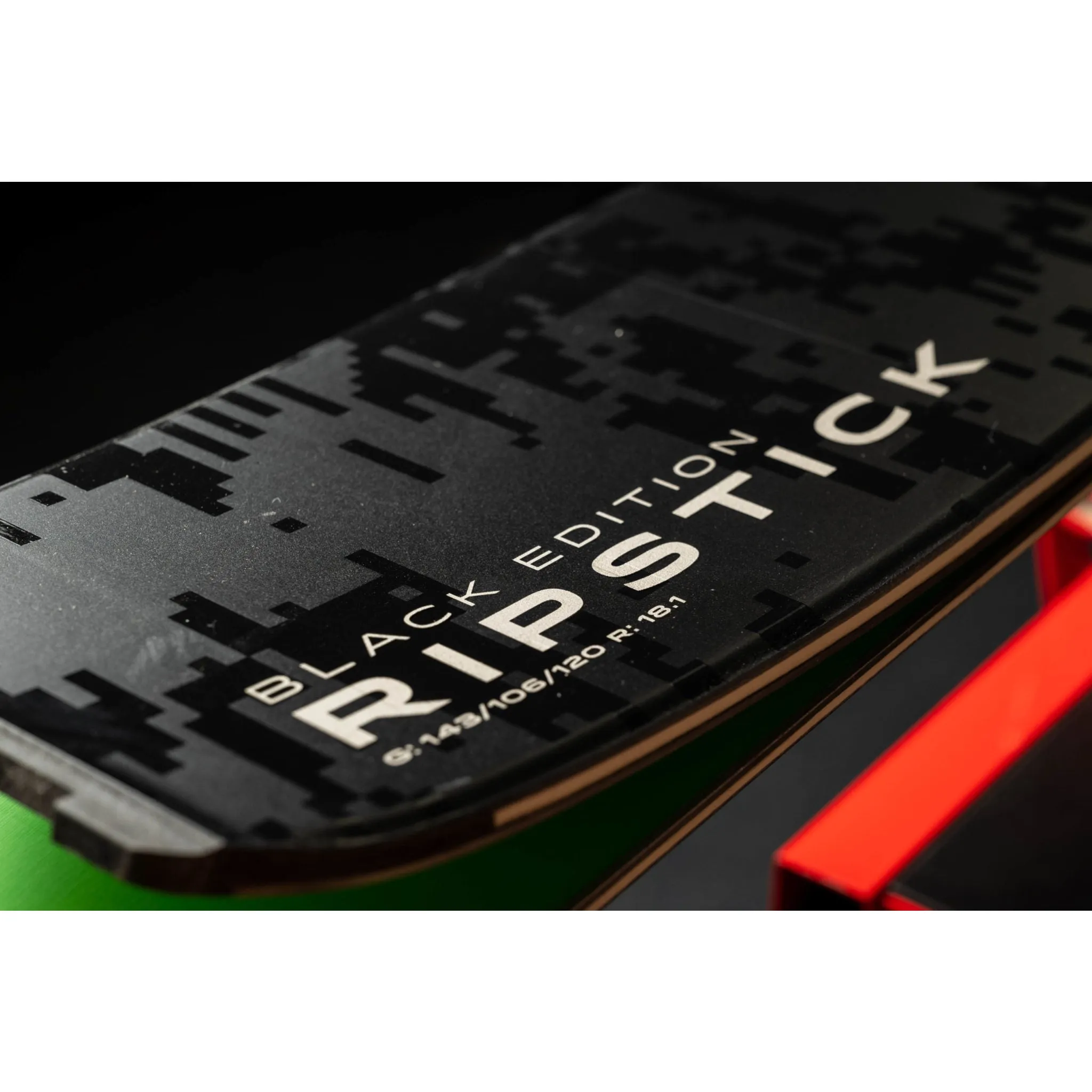 2023 Elan Ripstick 106 Black Edition Skis