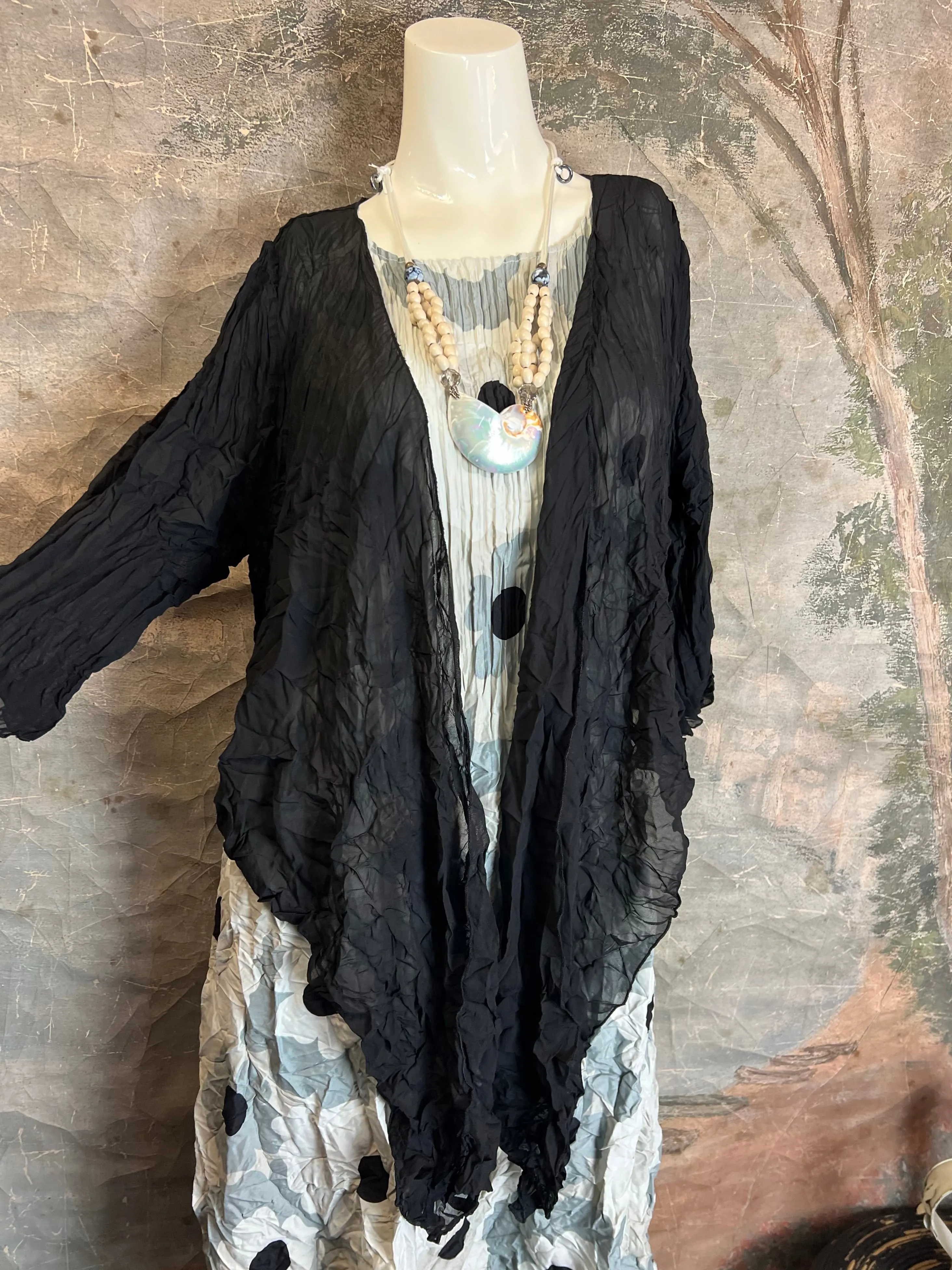 AB112BLKF Smash Shrug