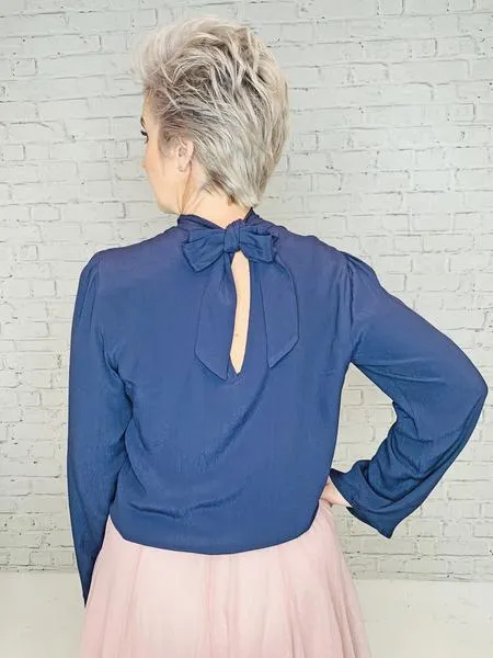 CREED SWAN LAKE TOP