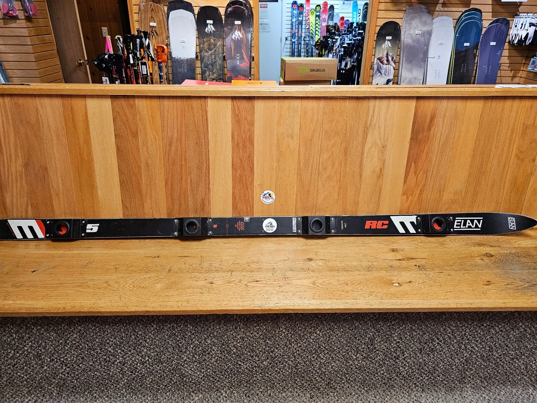Elan Yugo - Vintage Shot Skis