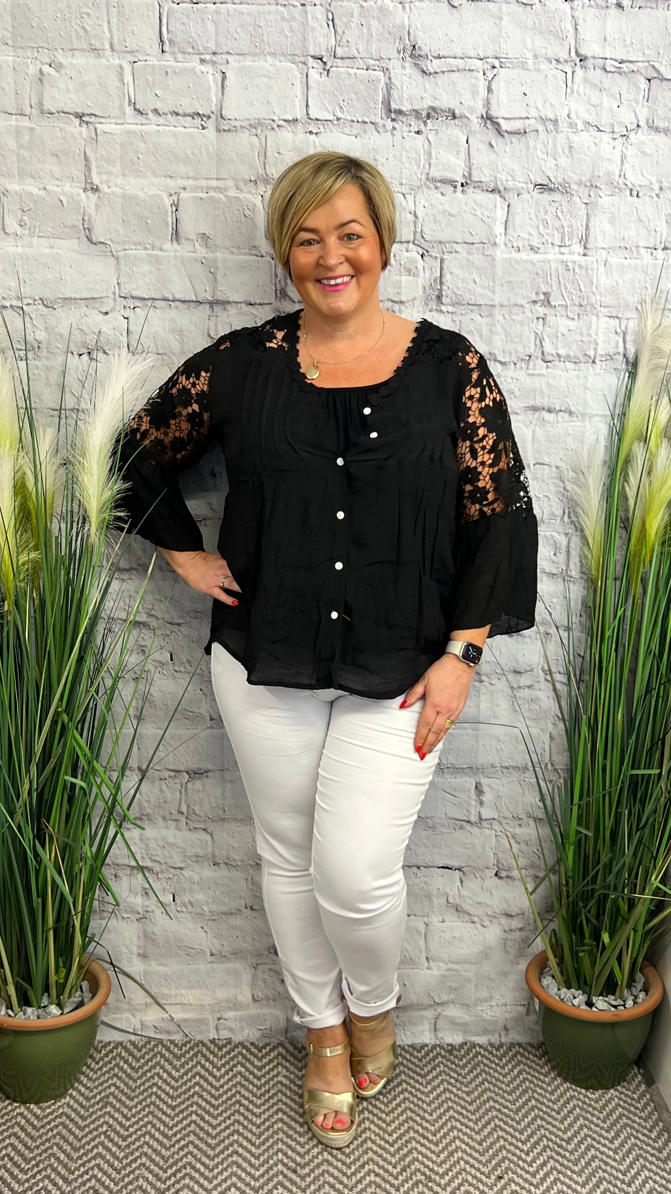 EMMA Embroidery Lace Shirt