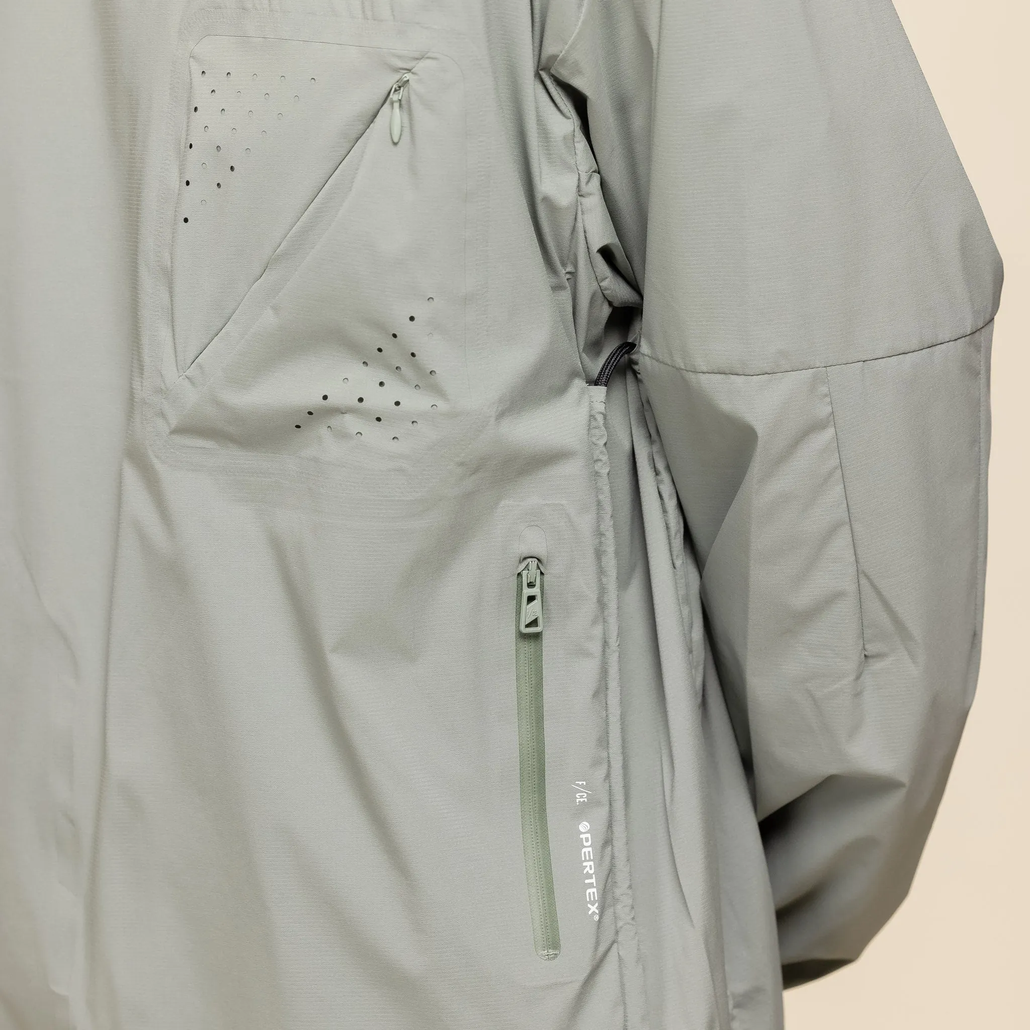 F/CE - Pertex® Waterproof Long Sleeve Windbreaker - Foliage Green