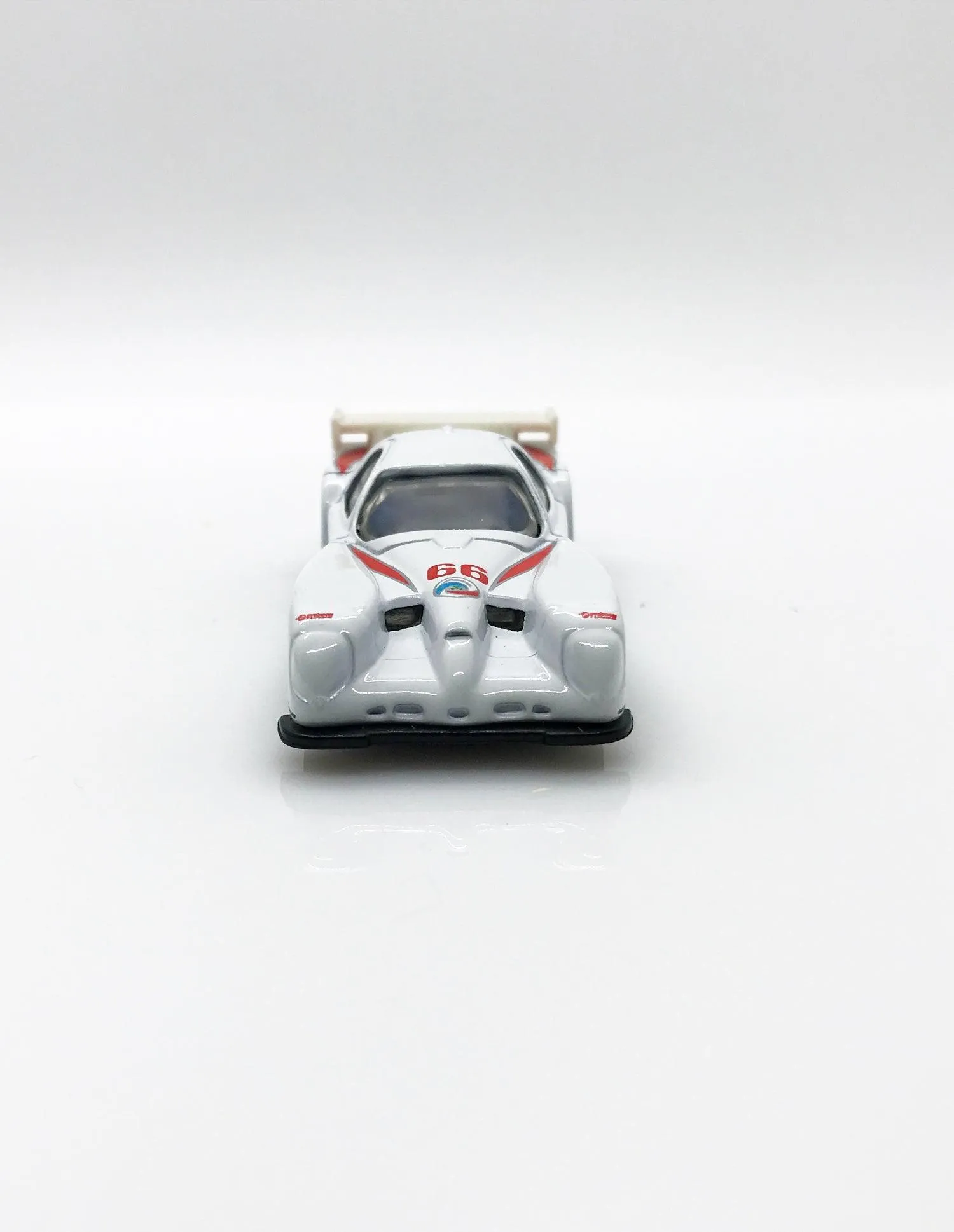 Hot Wheels White Panoz GTR-1 (1998)