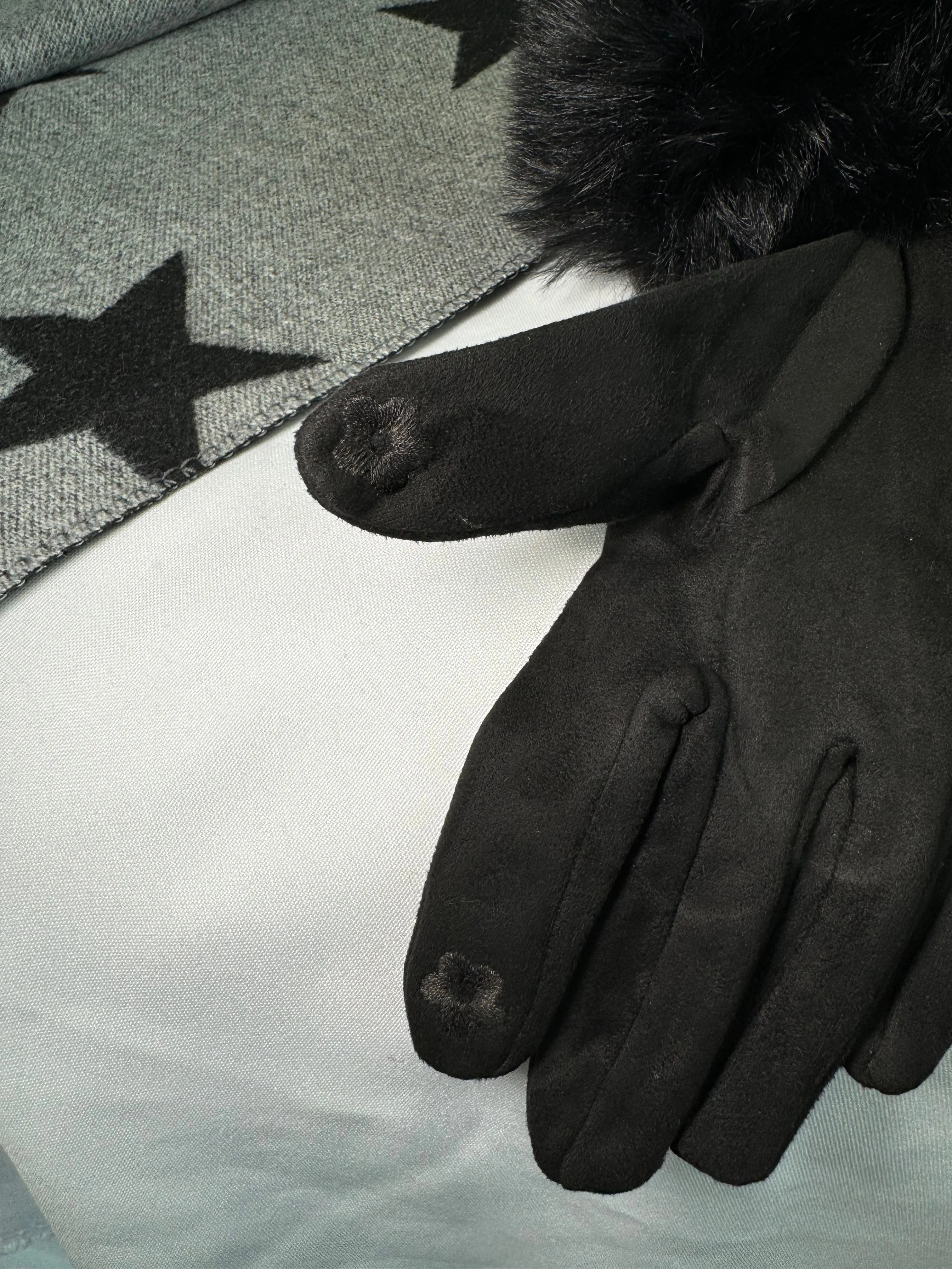 STARBOX SET IN BLACK WITH GREY STARS