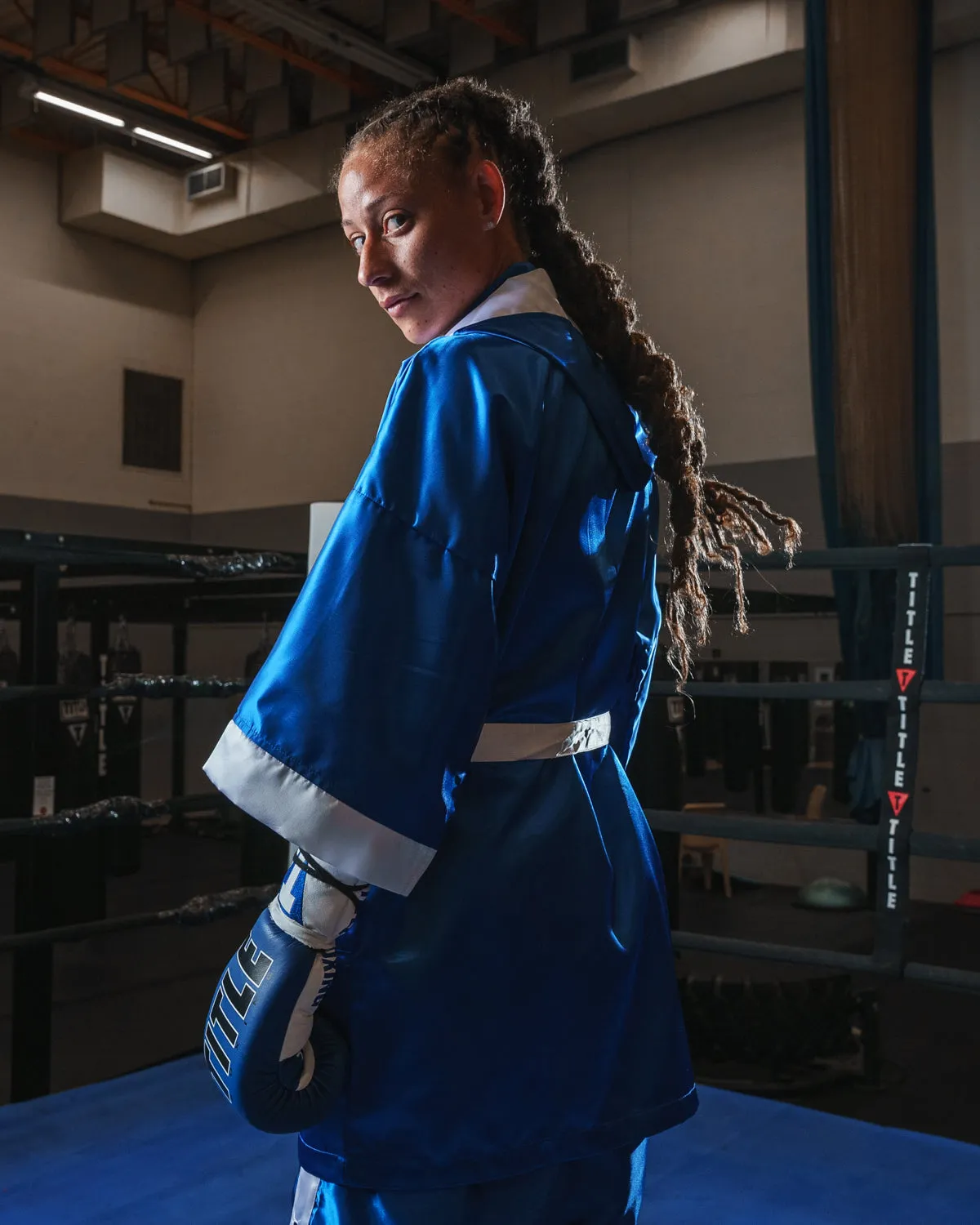TITLE Boxing Pro Fingertip Robe 2.0