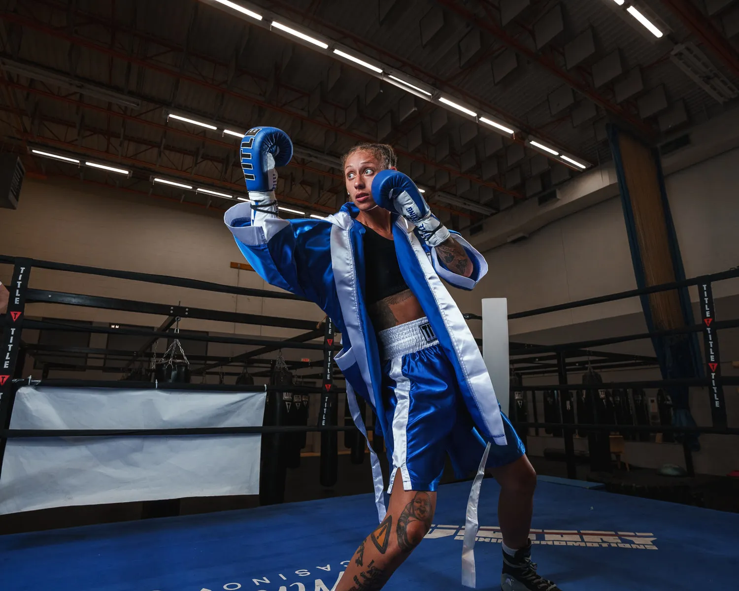 TITLE Boxing Pro Fingertip Robe 2.0