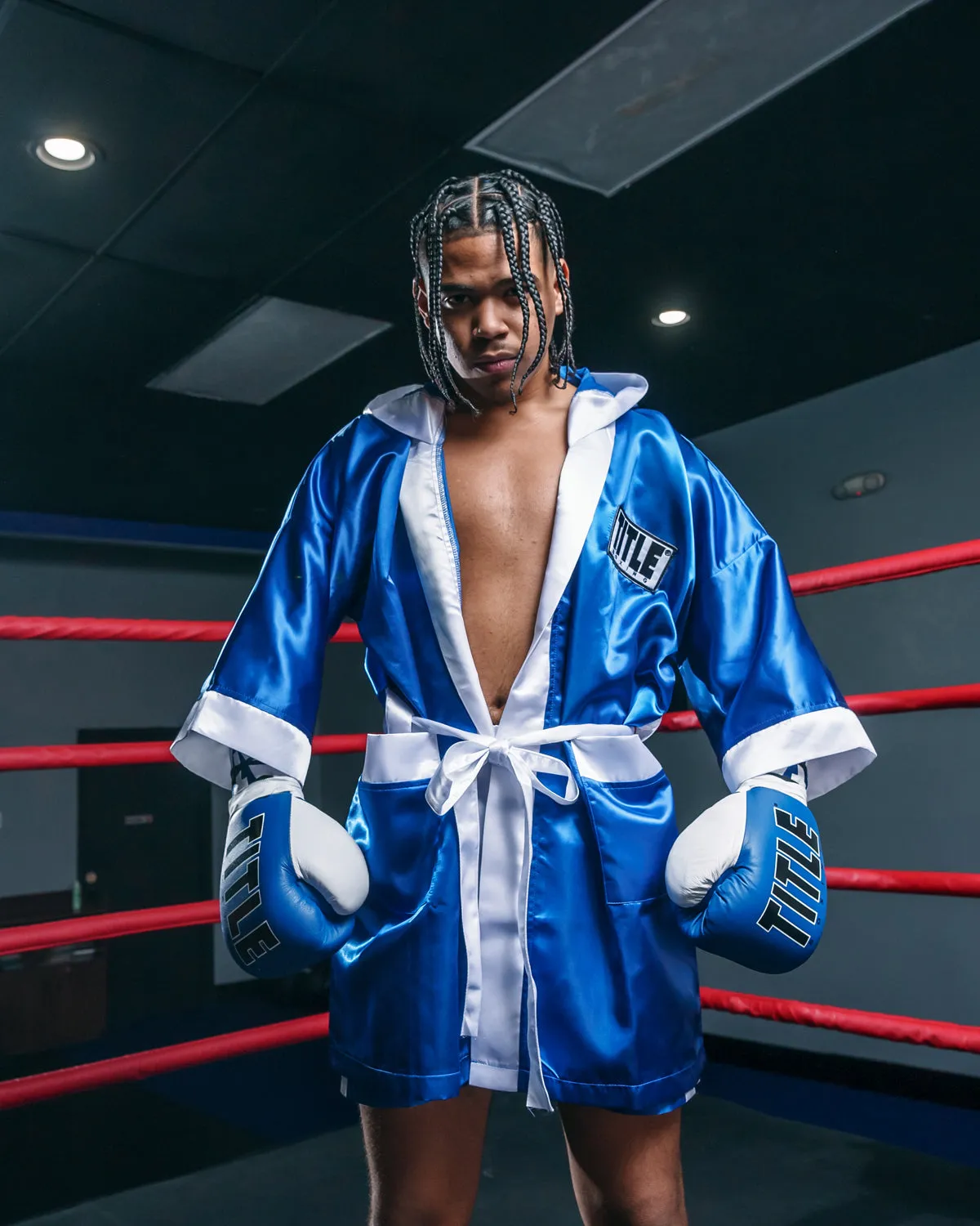 TITLE Boxing Pro Fingertip Robe 2.0